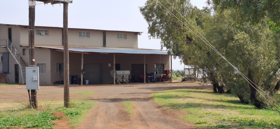  Bedroom Property for Sale in Bainsvlei Free State
